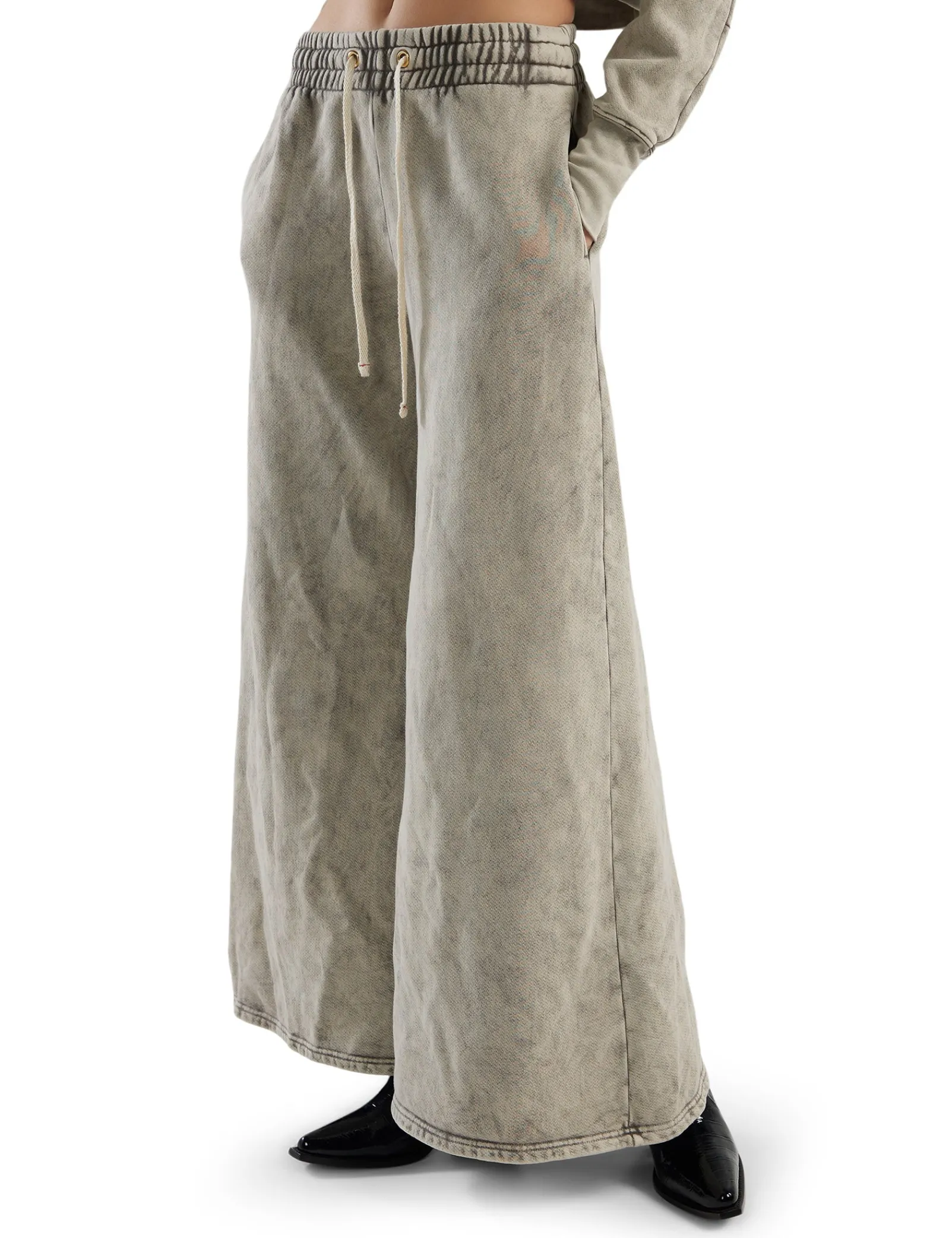 christine_flare_pant_0-6.webp Clearance LES TIEN Christine Flare Pant Dove Mineral